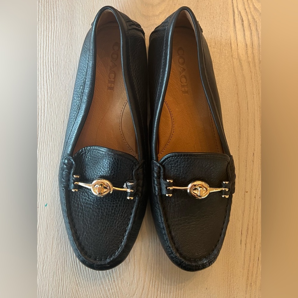 Coach Crosby Turnlock Driver Black Pebbled Leather Shoe Women's Size 7